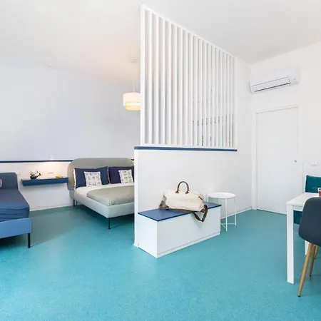 Romantic Seaview Flat With Balcony Sorrent